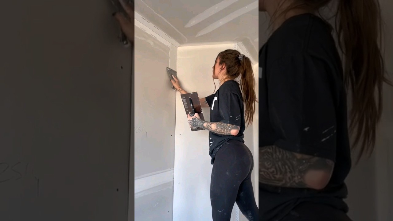 Trim-tex's fast edge roll on an offset inside corner! #drywall #diy #taping