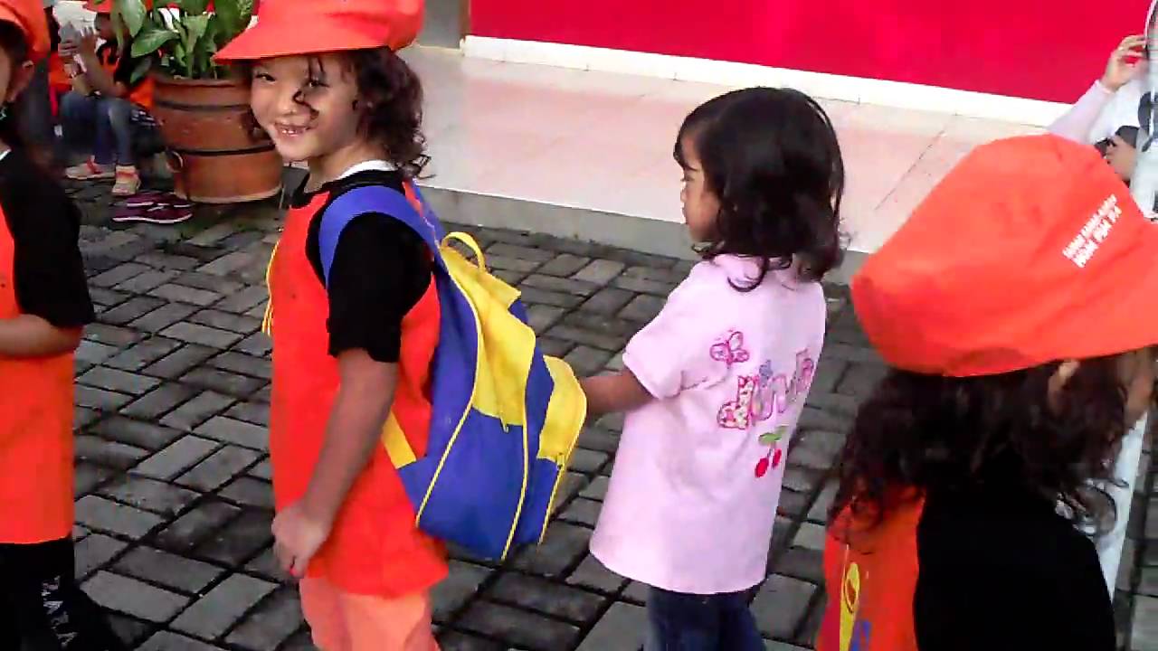 At Tk Hom Pim Pa (Gadis Dara school)