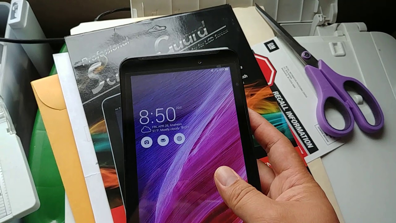 My Asus 7 Zenpad has a loose battery connector.  Does yours?