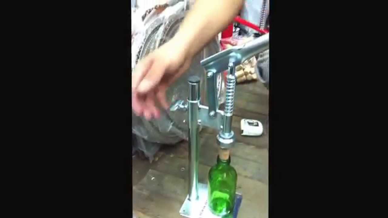 Gazoz kapak kapatan alet.  yeni