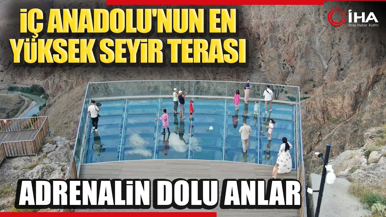 Divriği Cam Seyir Terası Ziyaretçilerine Adrenalin Dolu Anlar Yaşatıyor