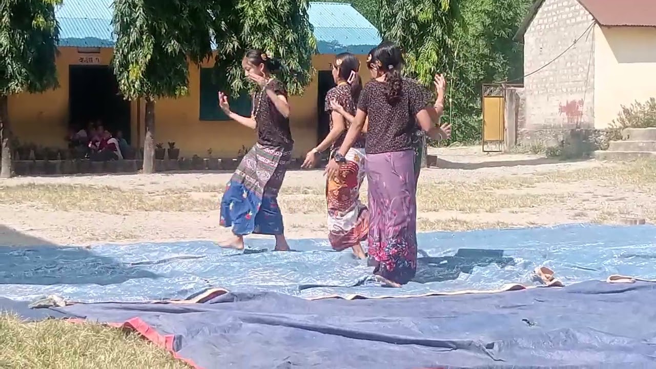 Class 11 girls' group dance Maiti Ghar....2082😘😘