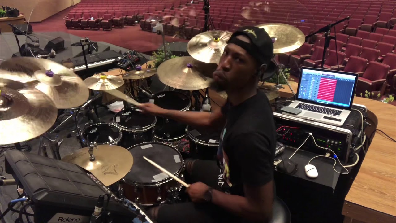 Praise Break - Ashton Smith