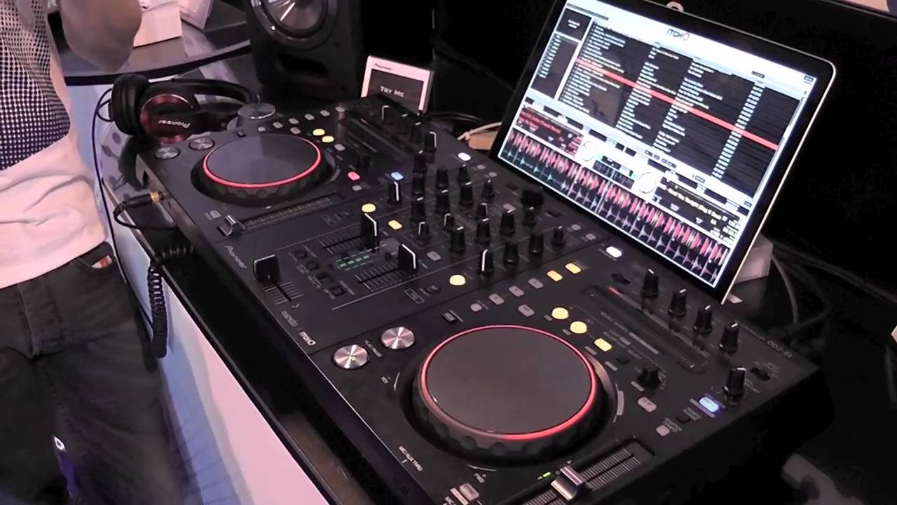 Gadget Show Live 2011 - Pioneer DDJ S1