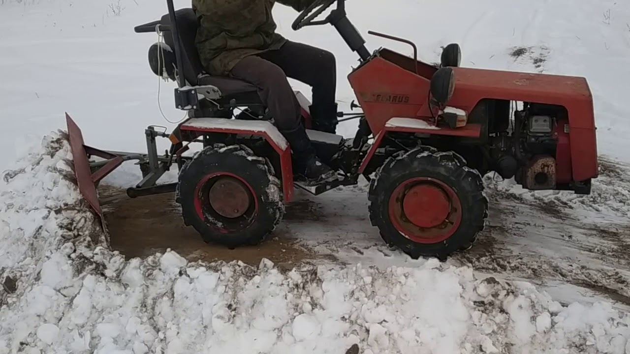 Поворотный отвал на заднюю навеску МТЗ 082 бс предшественника МТЗ 132н