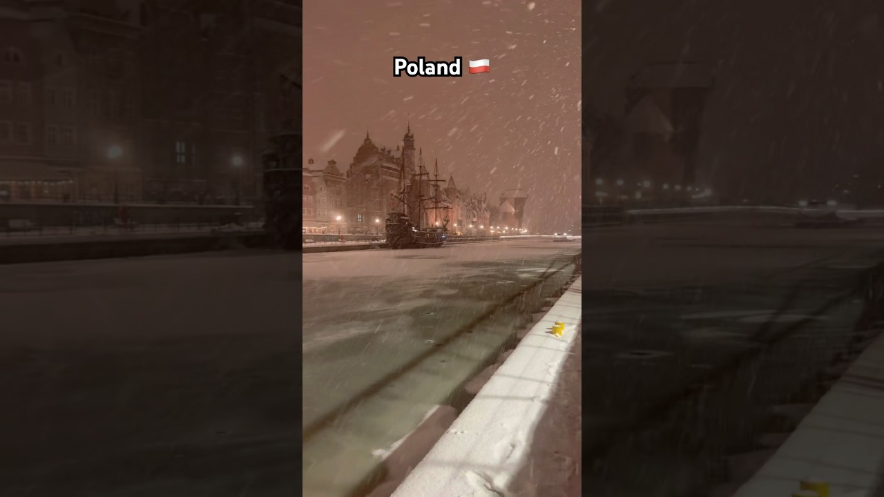 Welcome to Snowy Gdansk Poland 🇵🇱 #snow #gdansk #poland #europe #winters #indianinpoland