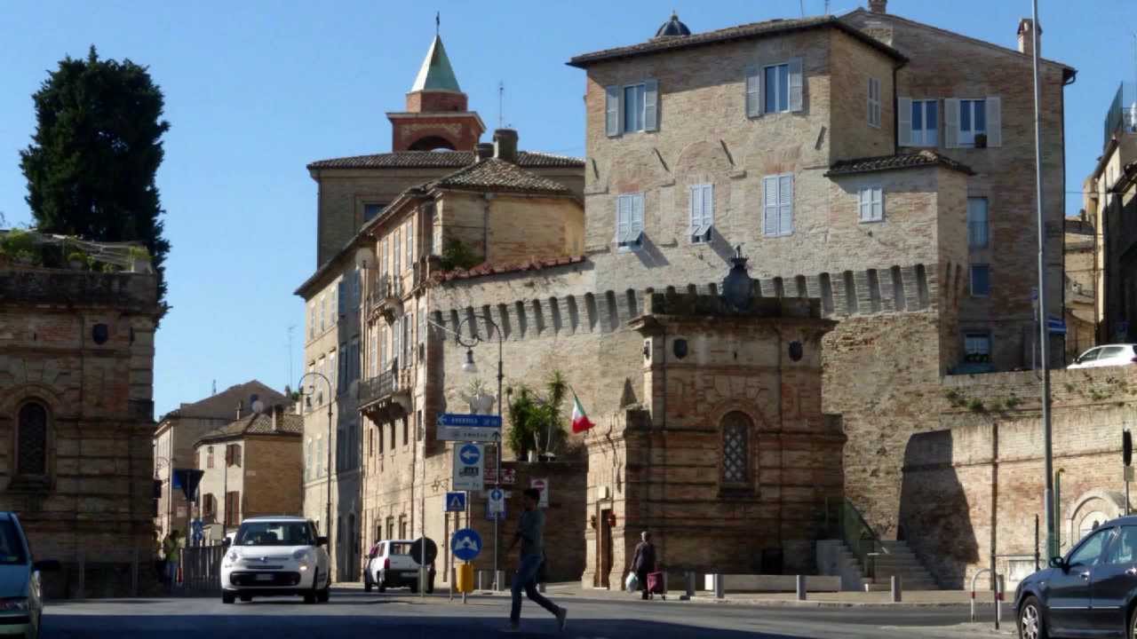 FERMO gioiello delle Marche - HD