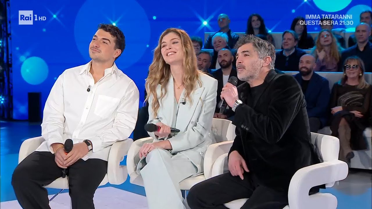Vittoria Puccini, Carmine Recano e Giacomo Giorgio cantano "Volare" - Domenica In 23/02/2025