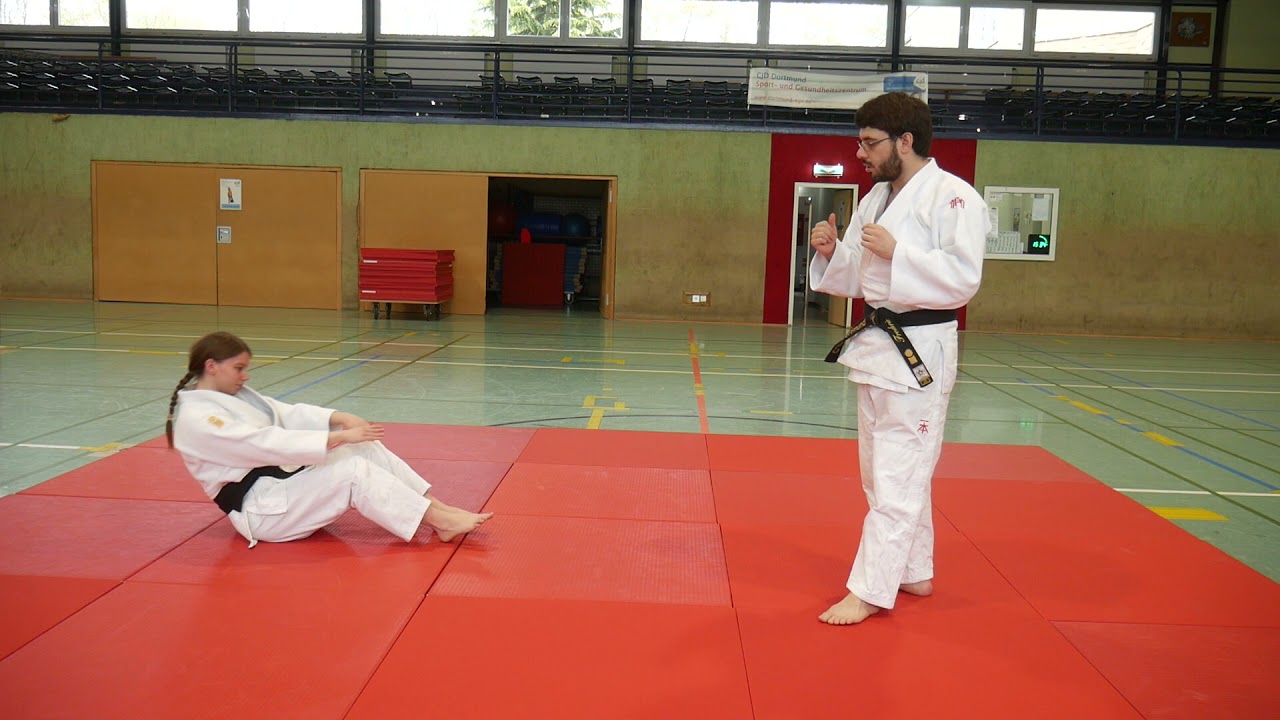 Judo || Höhe reduzieren bei der Fallschule? Obacht! 
