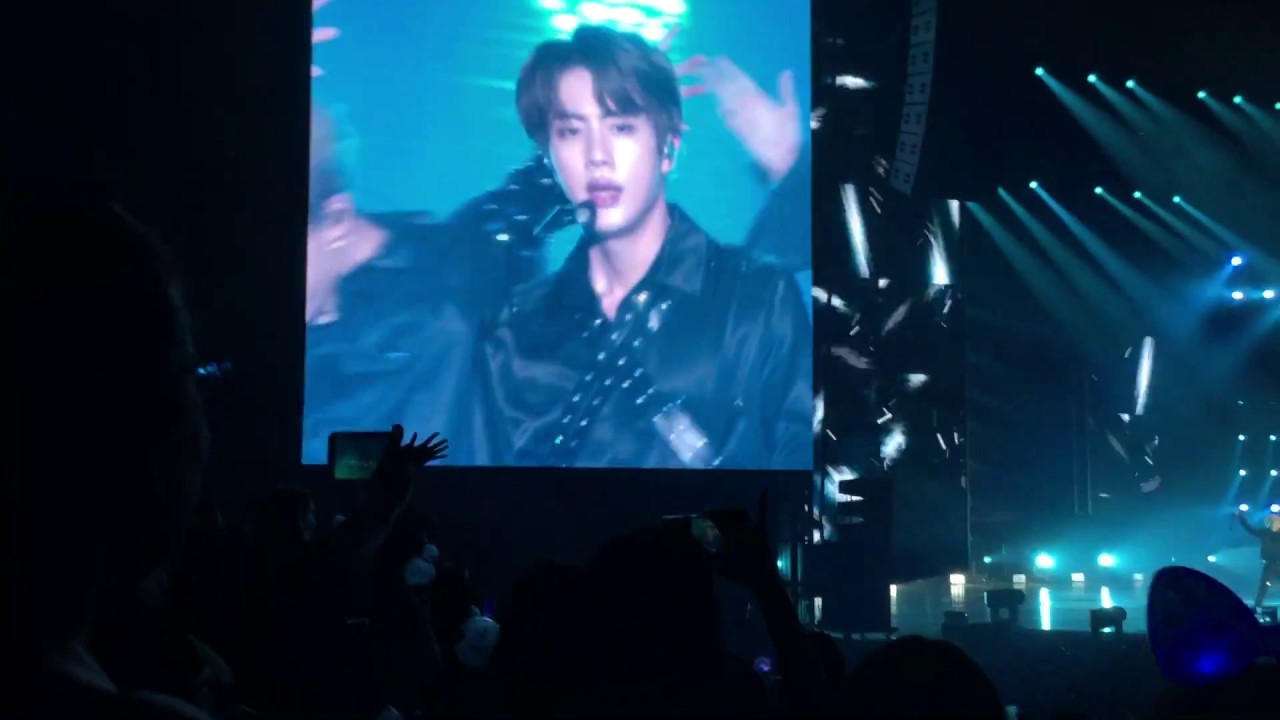 Fake Love (BTS LOVE YOURSELF TOUR OAKLAND CA)
