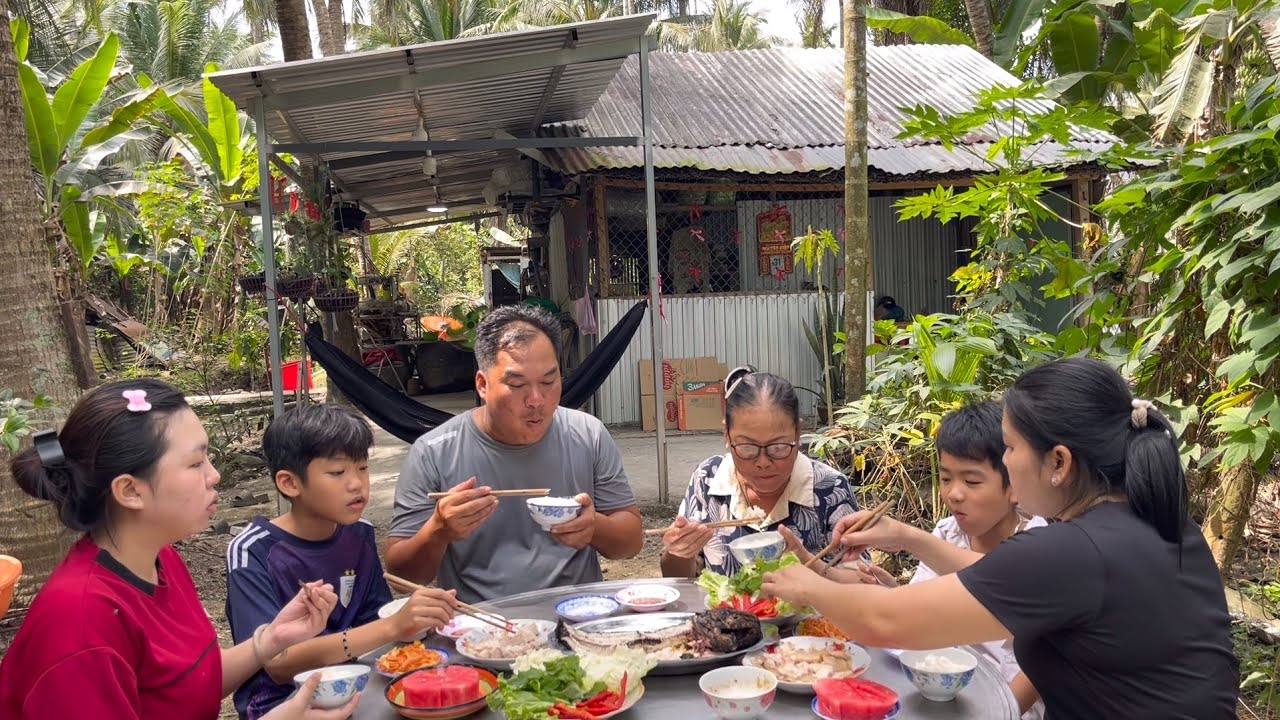 Mời Mẹ Qua Dùng Bữa Cơm Chung Với Món Yêu Thích Nhất |Atml
