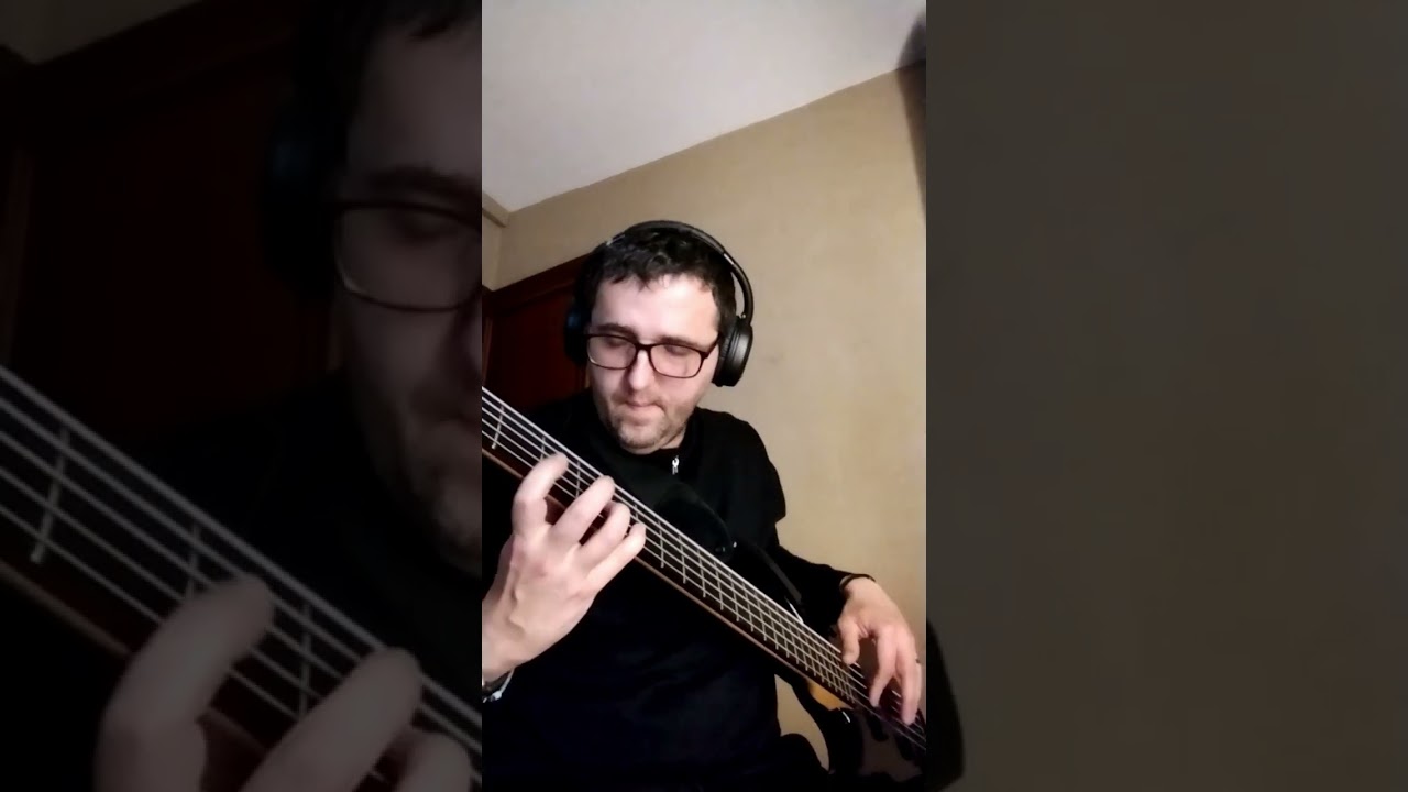 #6 progresion blues in F Walking and bass solo