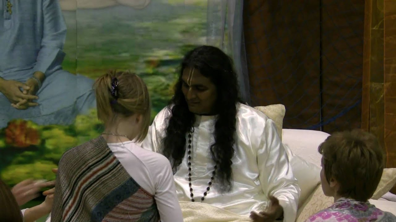 Darshan with Sri Swami Vishwananda in Warsaw 2010, part VII