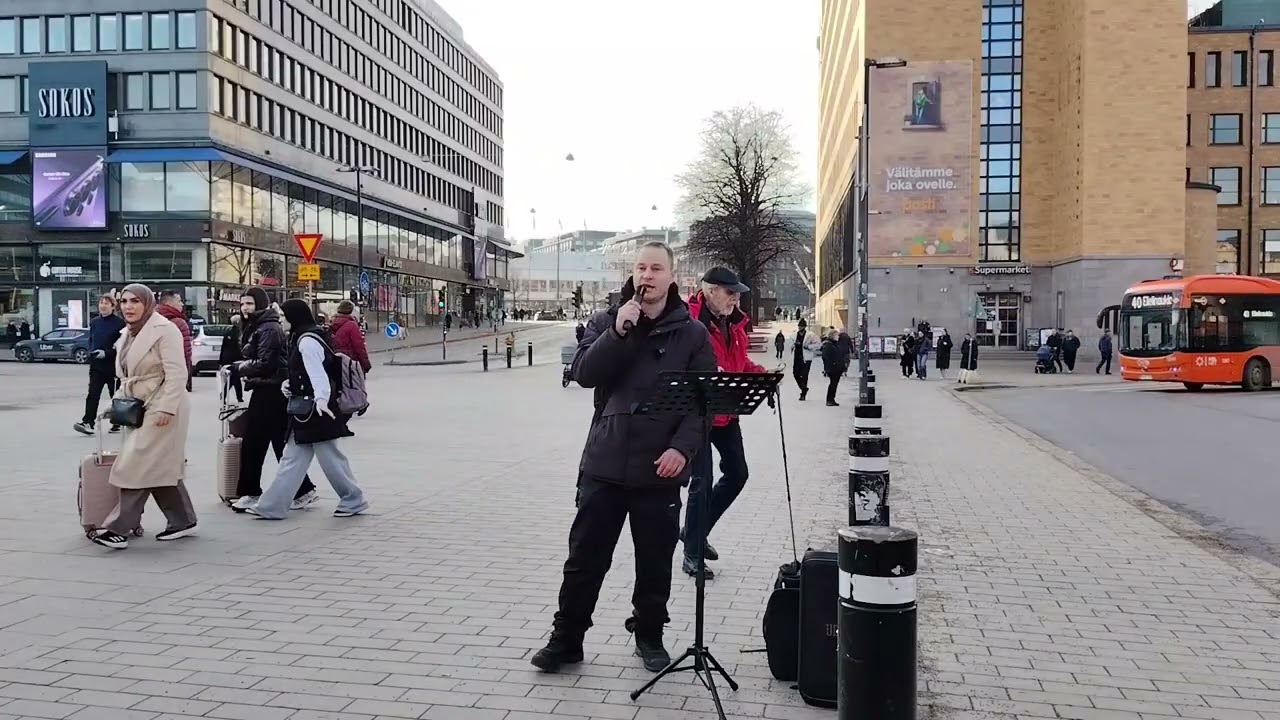Evankeliumin julistusta Helsingin rautatie asemalla Elielin aukiolla 14.3.2026