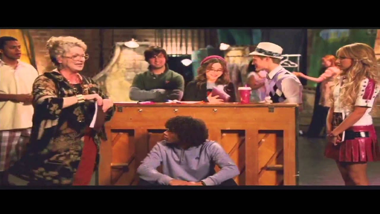 Ronin Rants: High School Musical 3 (part 1)
