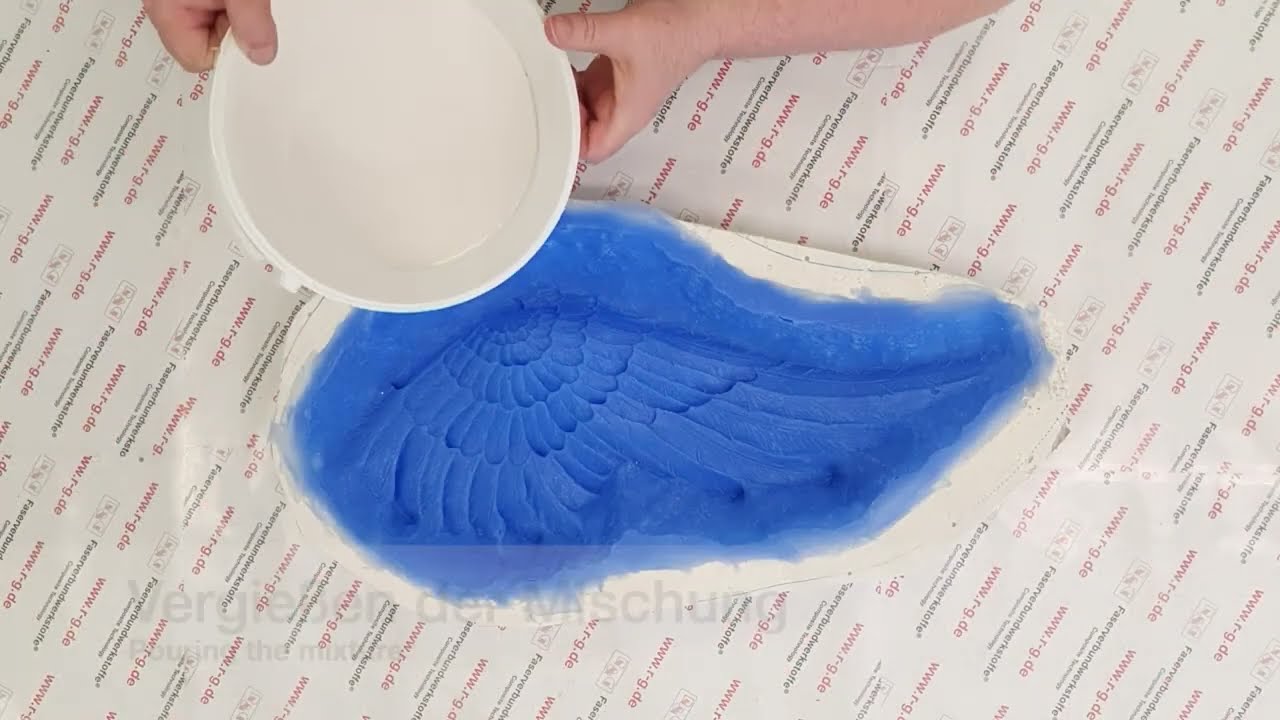 Einteilige Form aus R&G Silikonkautschuk ADDV-25 / One-piece skin mold from R&G Silicone   HD 1080p