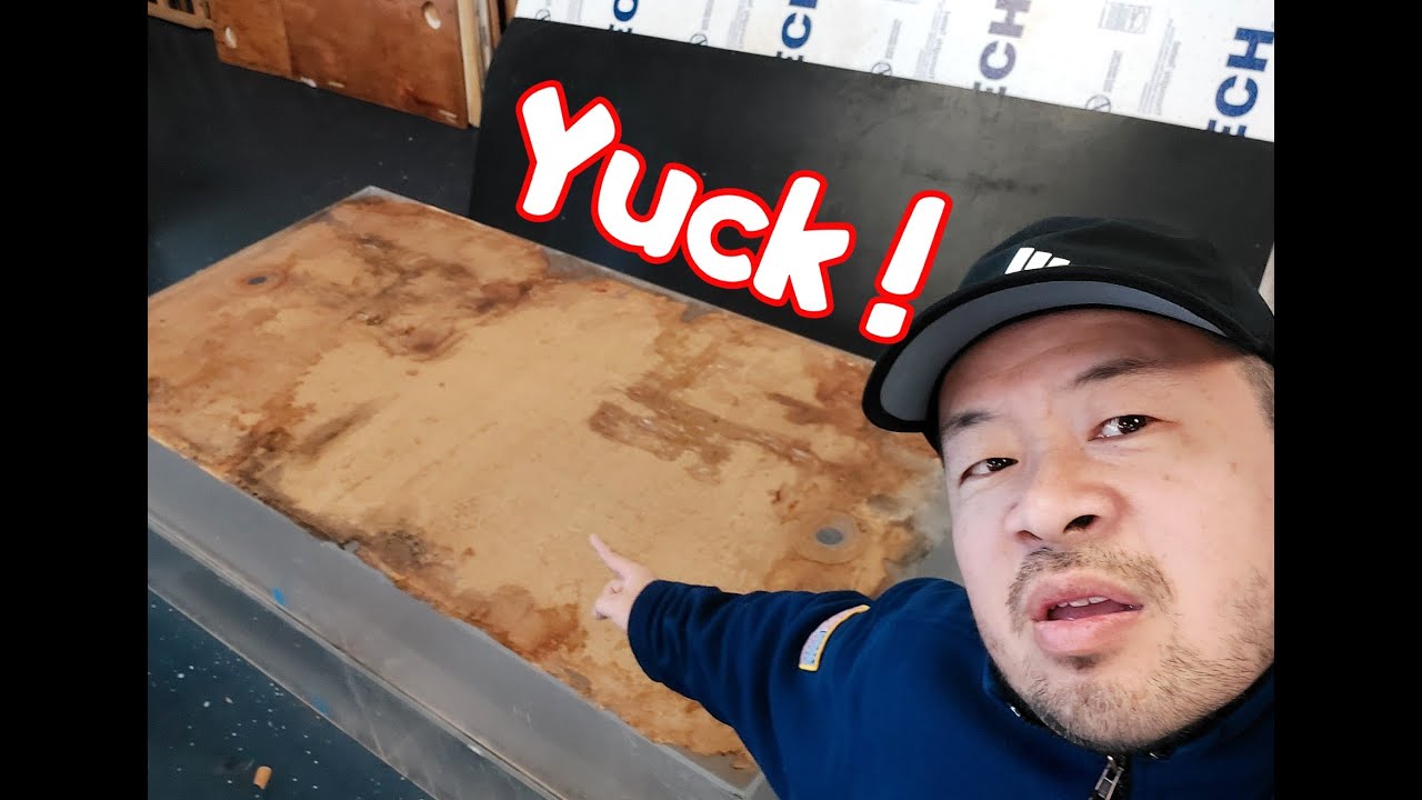 Refinishing Acrylic Aquarium - DIY - Removing DRIED masking paper, sanding  and painting