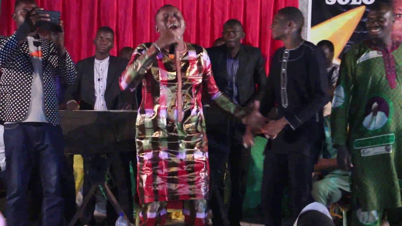 Zikiri solo en concert live (officiel concert )à Bama