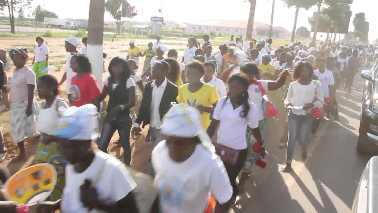 CHEGADA DO APÓSTOLO FUNDADOR SIMÃO LUTUMBA EVANGELISTA INTERNACIONAL EM MALANJE x264
