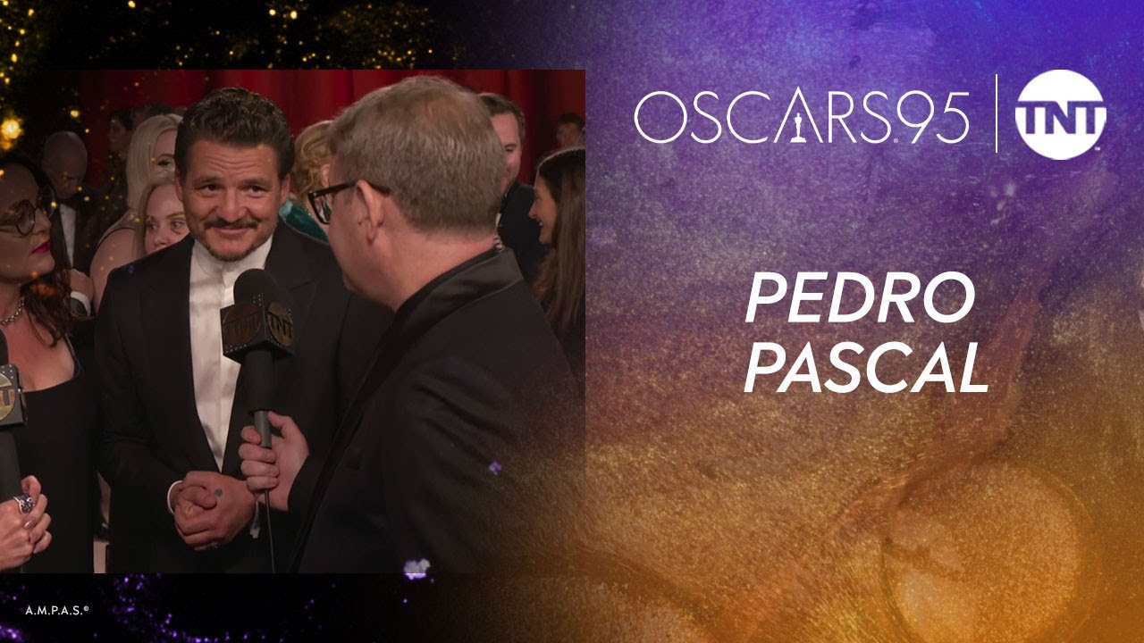 Pedro Pascal en la Alfombra Champagne | Oscars ® 2023