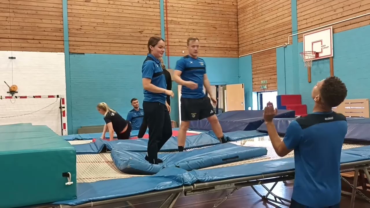 BACK LANDING - TRAMPOLINING COURSE - WOLVERHAMPTON L1
