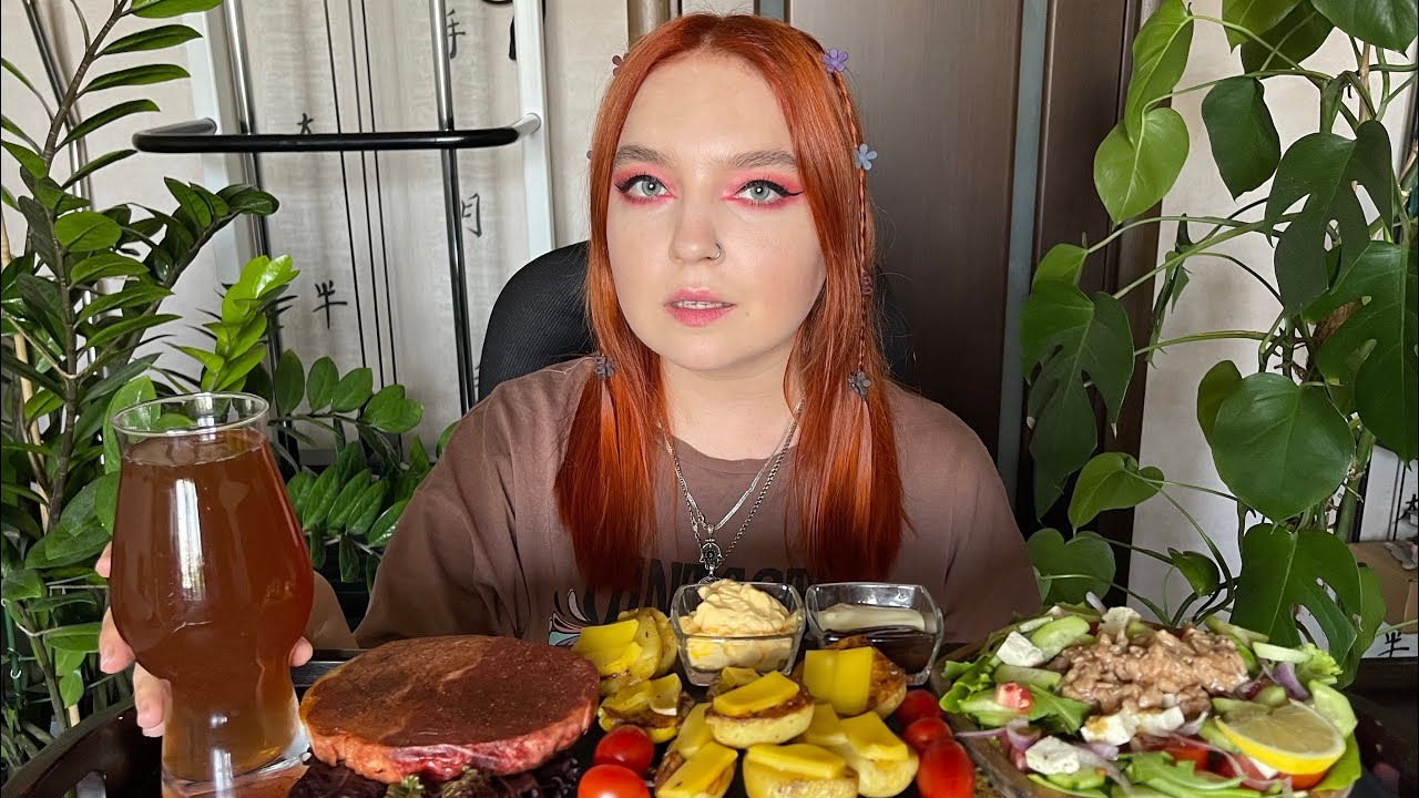 МУКБАНГ | Салат с тунцом, не Стейк, картошка | Mukbang | Tuna salad, steak, potato | Vegan