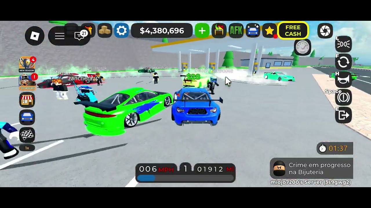 Jogando no mobilador!!