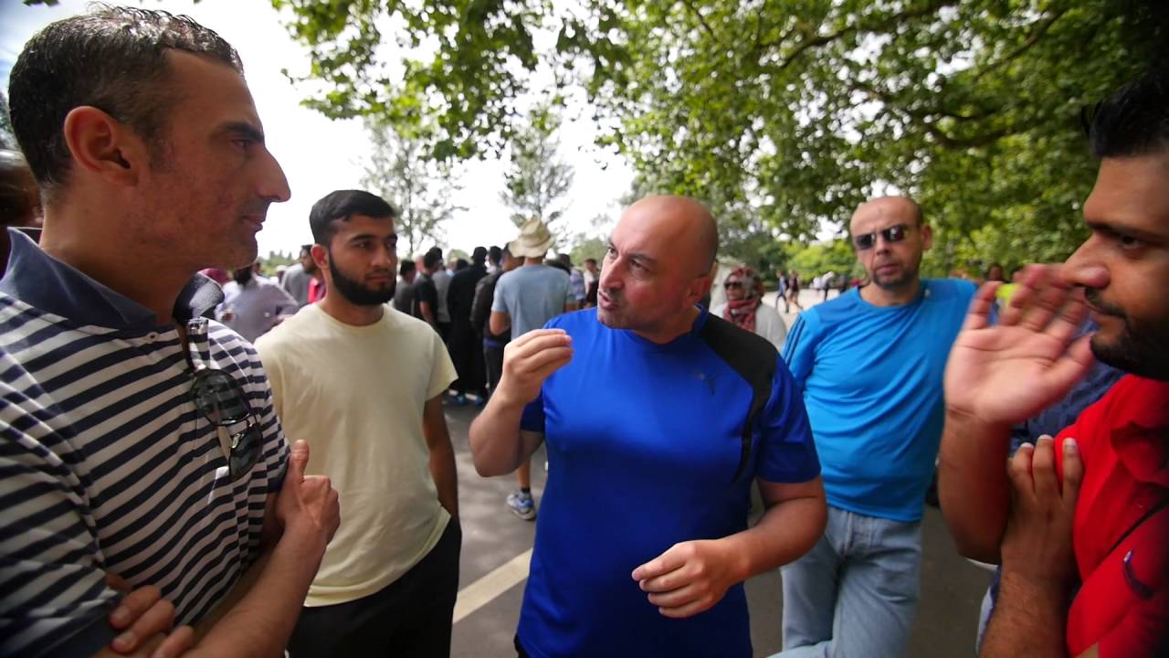 Speakers Corner Agnostic talking to Muslims