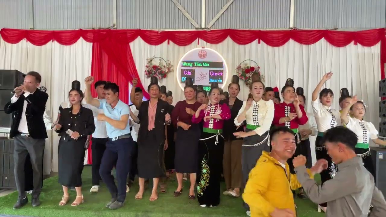 tại nhà rap thân uyên   met co em pả