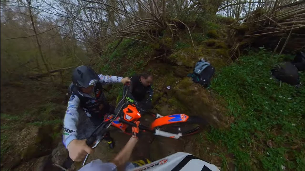 Le trappole di Nicoletti! Trial fails 😂😨 #ignoranza_trialistica #trial #crash