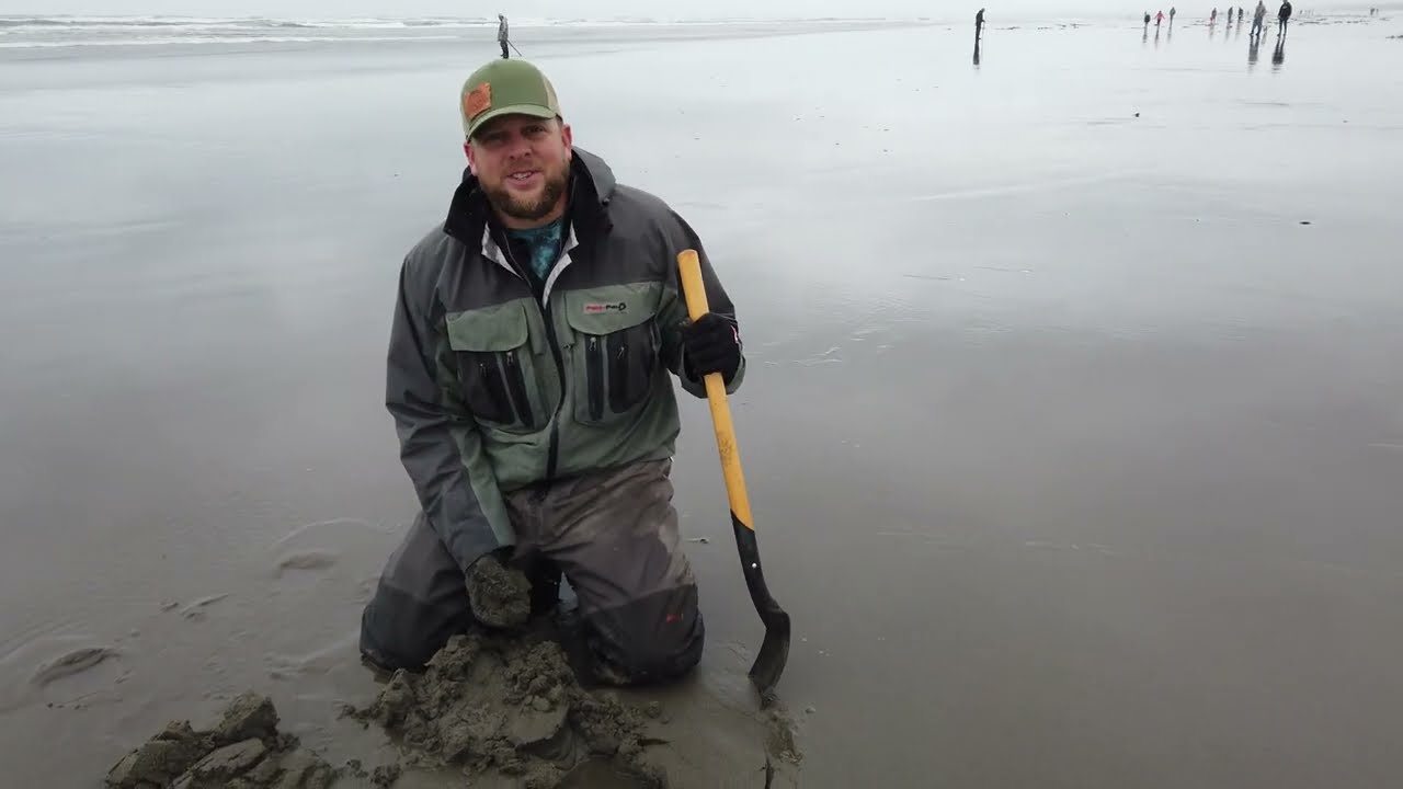 How to Dig Razor Clams! | Shovel and Clam Gun Techniques Explained!