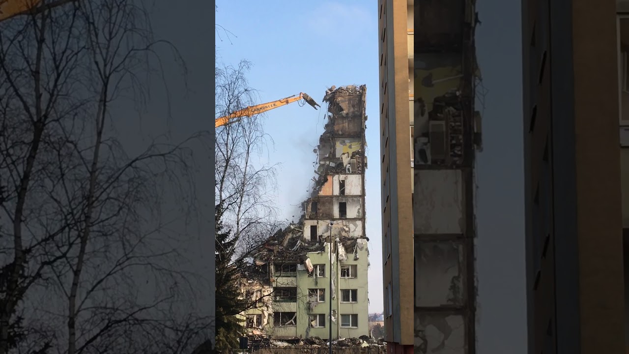 Demolacia bytovky Presov 18.12.2019 - 3 den - cast 5