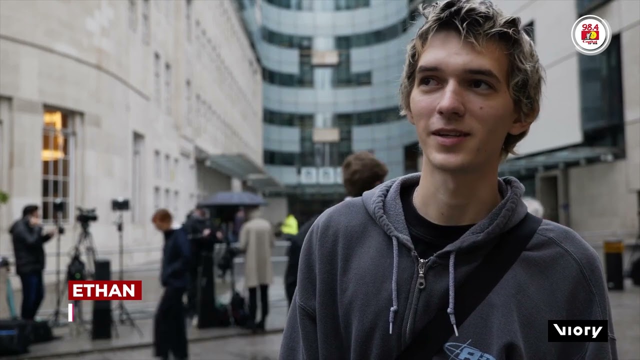 «Они потеряли доверие»: лондонцы отреагировали на отставку руководителей BBC из-за скандала с реч...