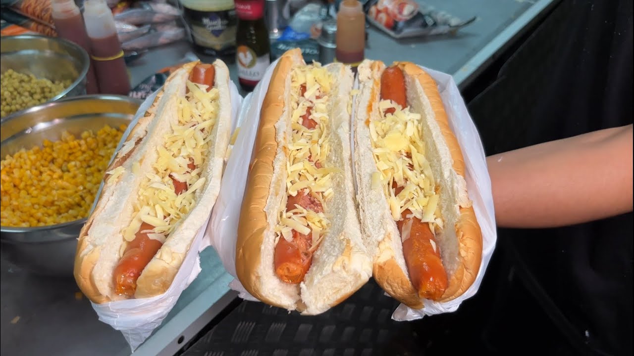 o cachorro-quente mais famoso do Brasil! 🌭🇧🇷São 30 ingredientes e você monta do seu jeito 