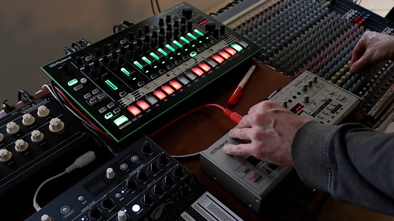 303 and 909 Acid Jam (TR-8, TB-03, Kick Lancet)