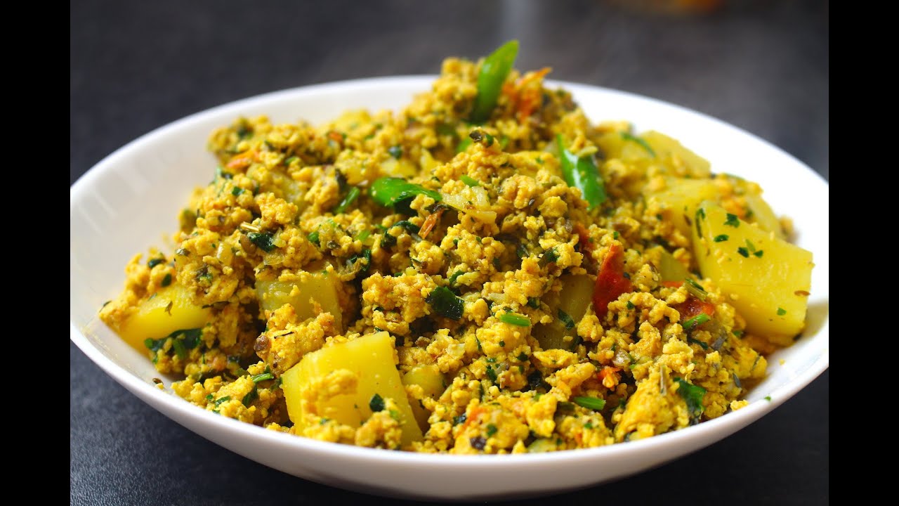 It's a Diffrent Karahi Recipe of Aloo & Anda / Aloo Aur Anday Ki Karahi * COOK WITH FAIZA*