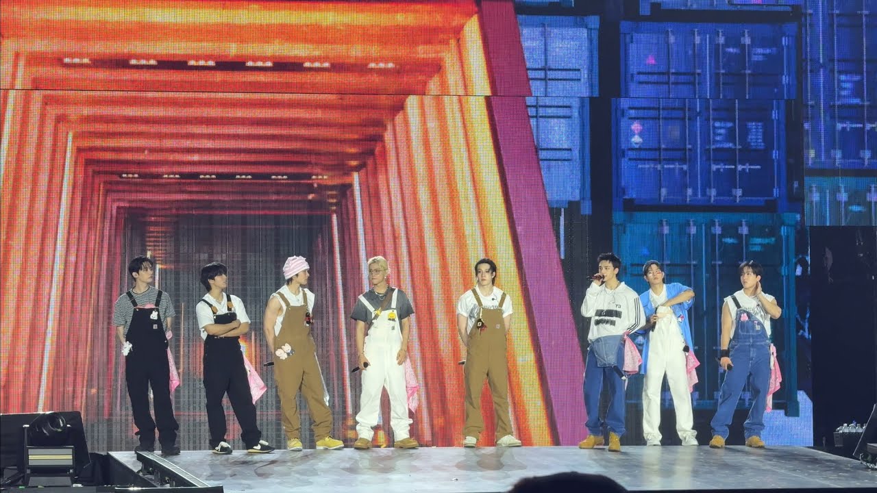 Hyunjin & Bangchan Ending Ment - Stray Kids Dominate Toronto 062925