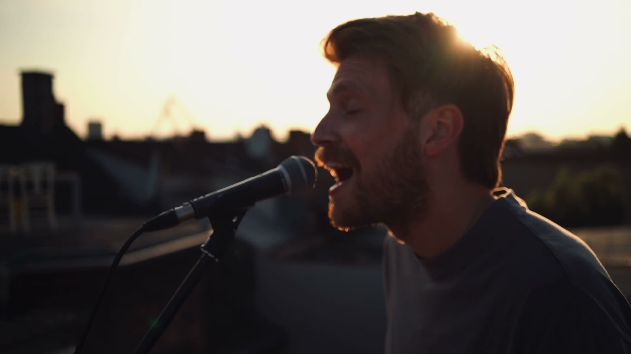 Alessandro Pola - Thinking About You (Live at Rooftop Session)