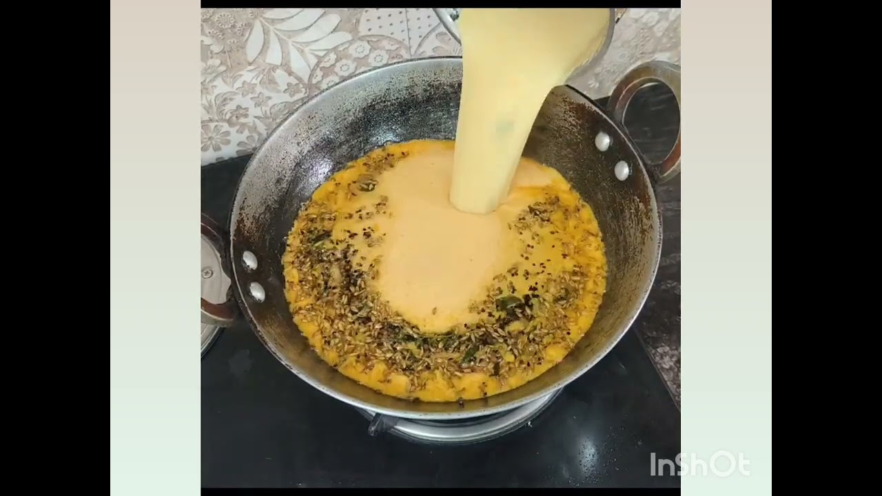 Soft Bhajiya Kadhi 😍 Aisi bani ki sab ne 2 plate khai!#bhajiyakadhi#kadhirecipe#kadhichawal