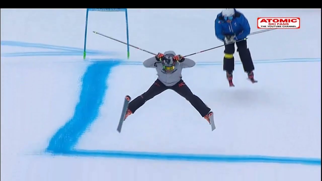 Francesco Ghedina follows Kristian Ghedina in the Super-G race course from Cortina d'Ampezzo (ITA)