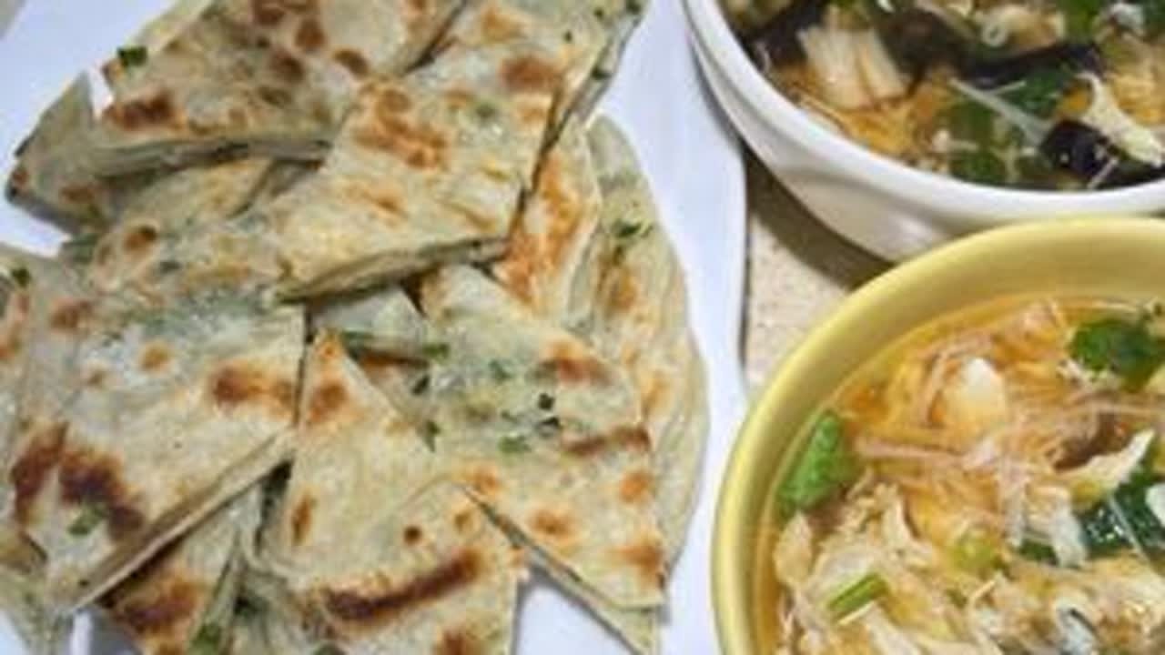 80后陪读妈妈，每天早起给两个高中生做早餐，今天吃#葱花饼 ，搭配简易版的豆腐脑，吃完饭还是弟弟带姐姐去上学。#陪读妈妈 #爱生活爱美食 #记录真实生活