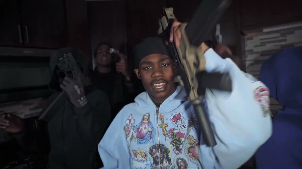 Deon Spazzout “Love Language” shoot by @marce.visuals 