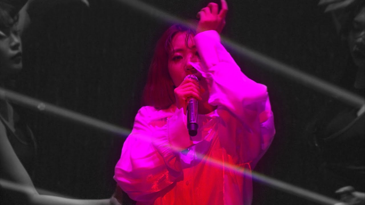 2019 볼빨간사춘기 전국투어 콘서트 'Two Five'中 (Billie Eilish - wish you were gay & bad guy covered by 지윤)