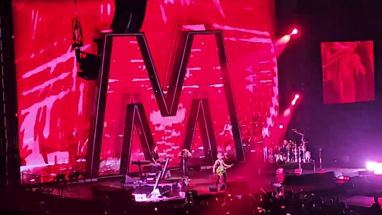 Personal Jesus - DEPECHE MODE ao vivo em Lisboa 2024 MEMENTO MORI live in Portugal