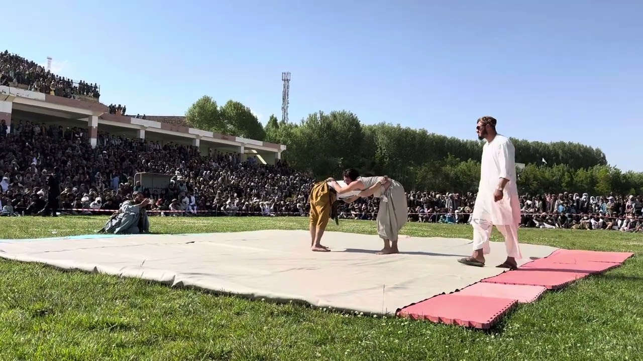 کشتی بین میرافغان پهلوان ‌وپهلوان محمد از رسول نتیجه به به نفع میر افغان پهلوان شد