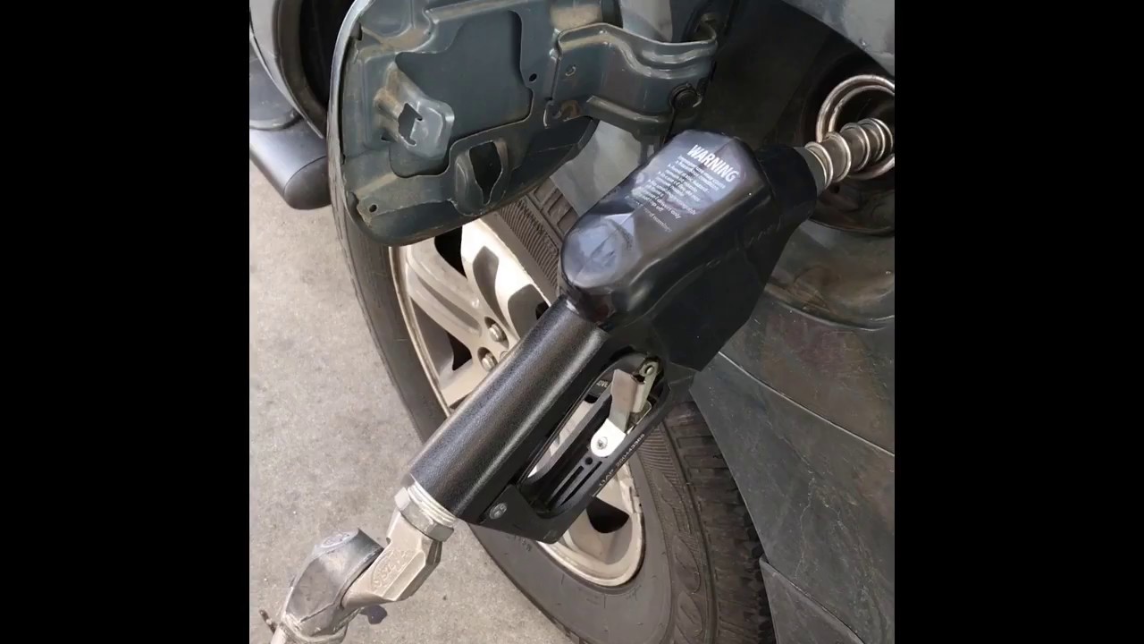 FREE gas at the pump trick (life hack)