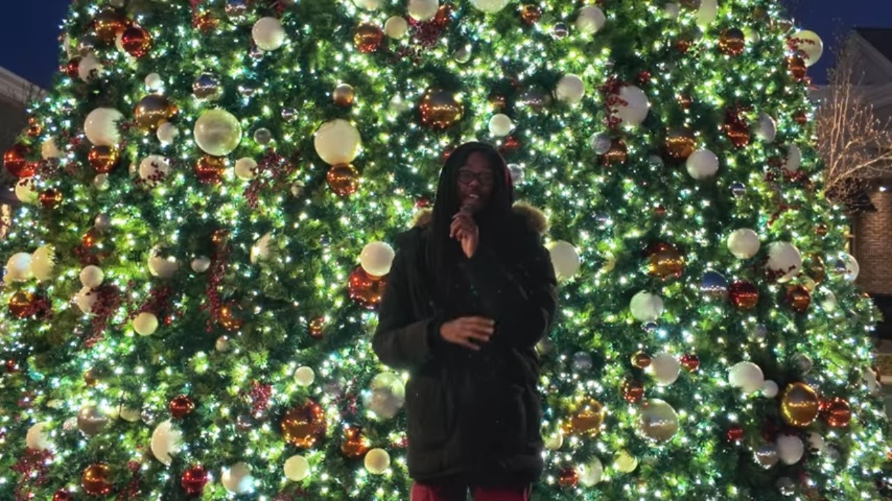 Christmas Pop-Up At The Outlet Mall