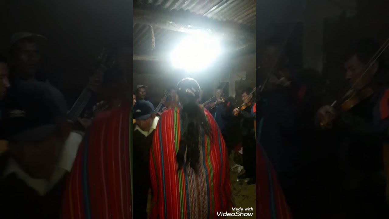 Conjunto mensajeros de huandoy con dina carazon de yungay