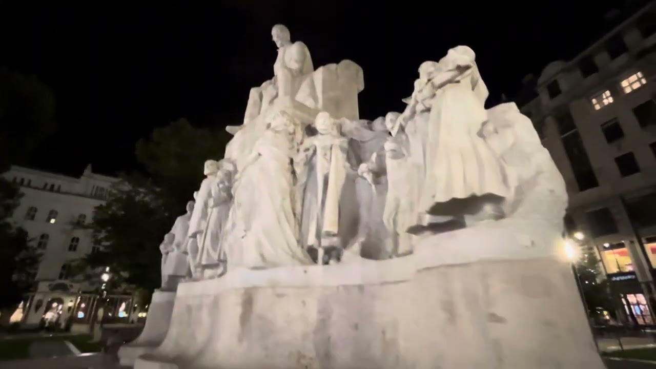 “Le Camminate” Wörösmarthy Square Budapest!