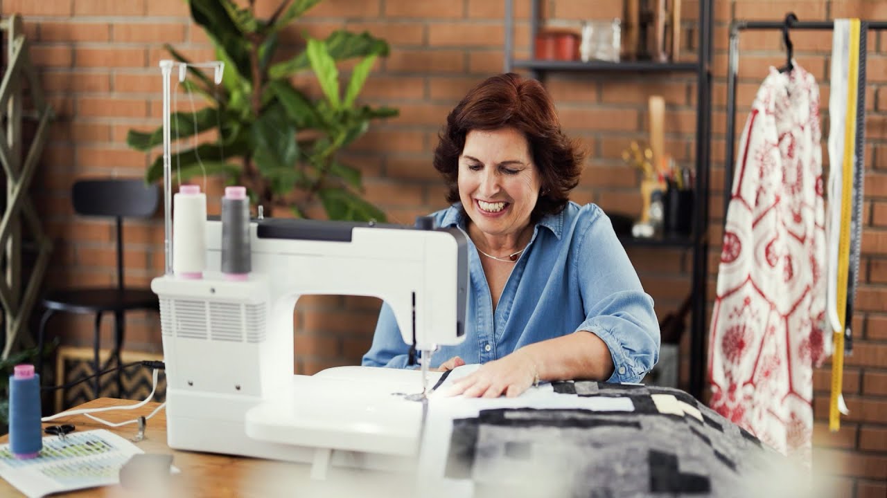 Super fast sewing and quilting with the new bernette 08 Straight Stitch machine